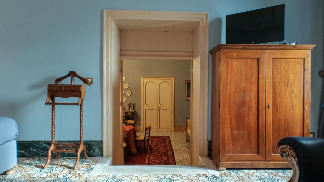 Donna Guia Suite Palermo Dış mekan fotoğraf