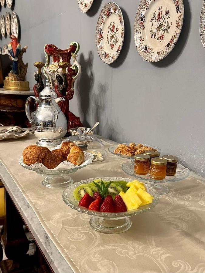 Donna Guia Suite Palermo Dış mekan fotoğraf