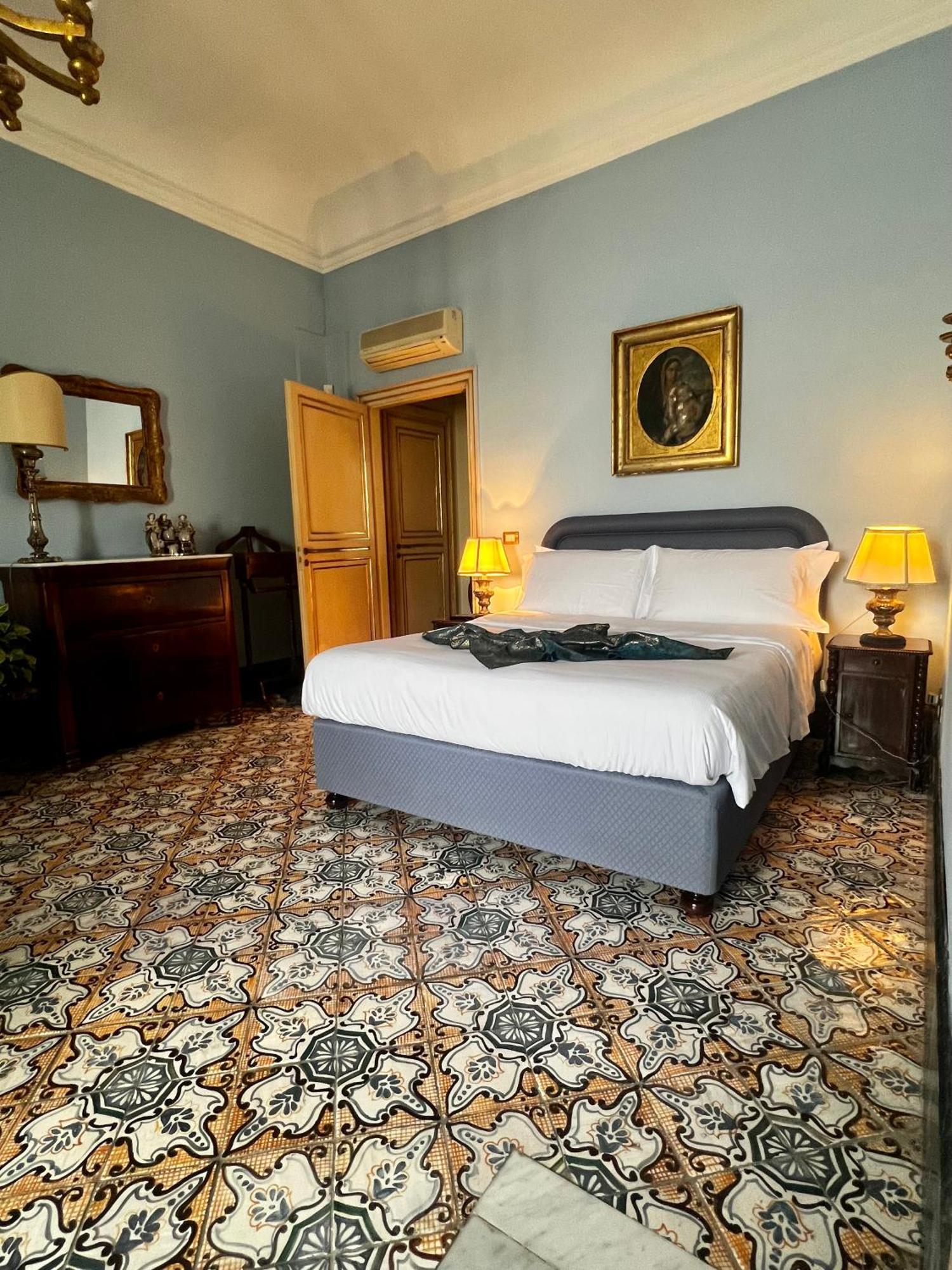 Donna Guia Suite Palermo Dış mekan fotoğraf