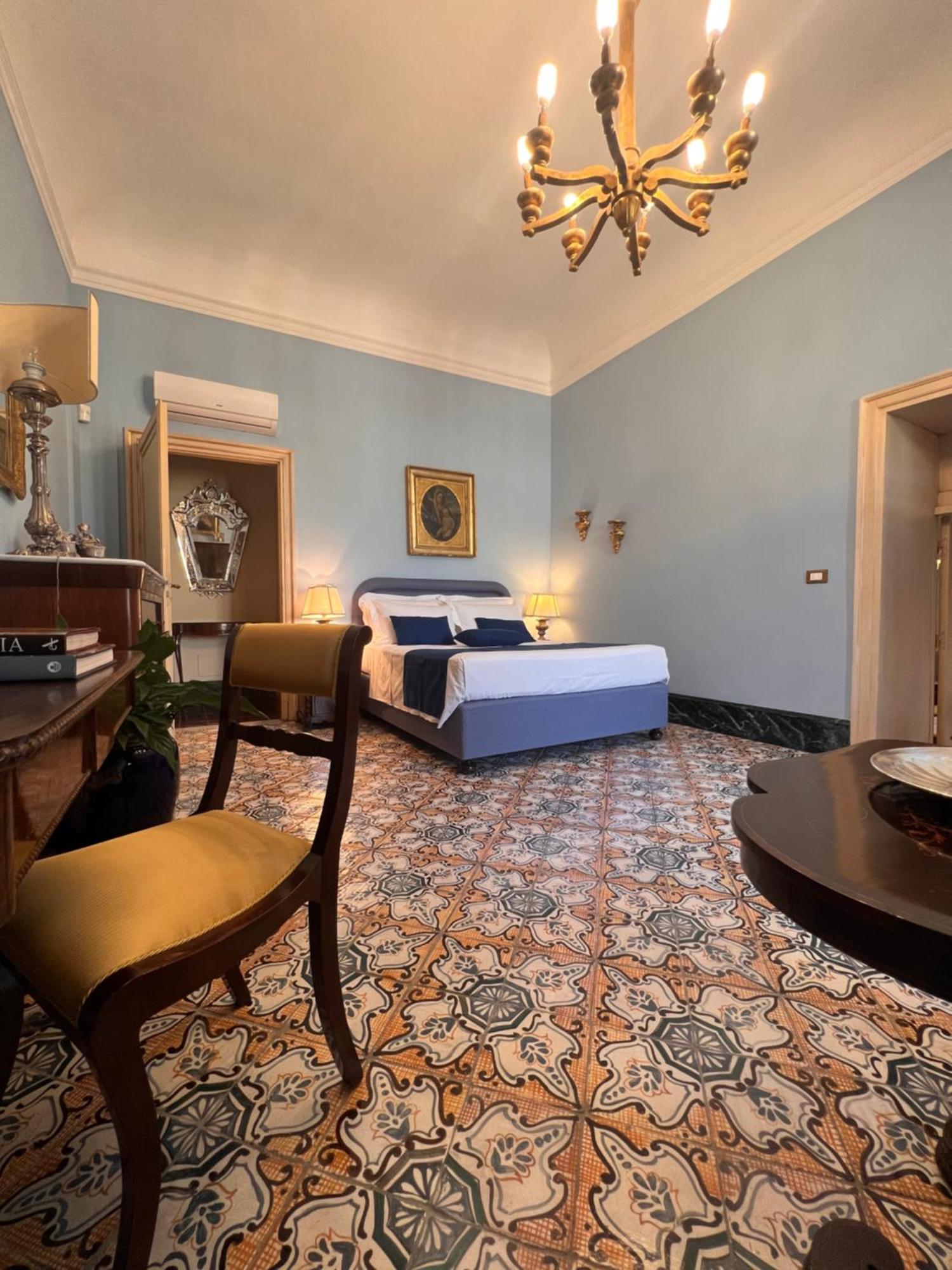 Donna Guia Suite Palermo Dış mekan fotoğraf